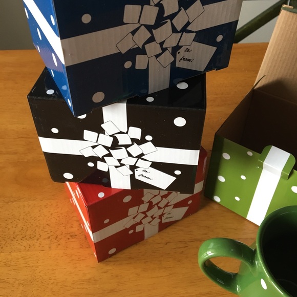 Temptation Dotted Mug Set of Four - Picture 3 of 5